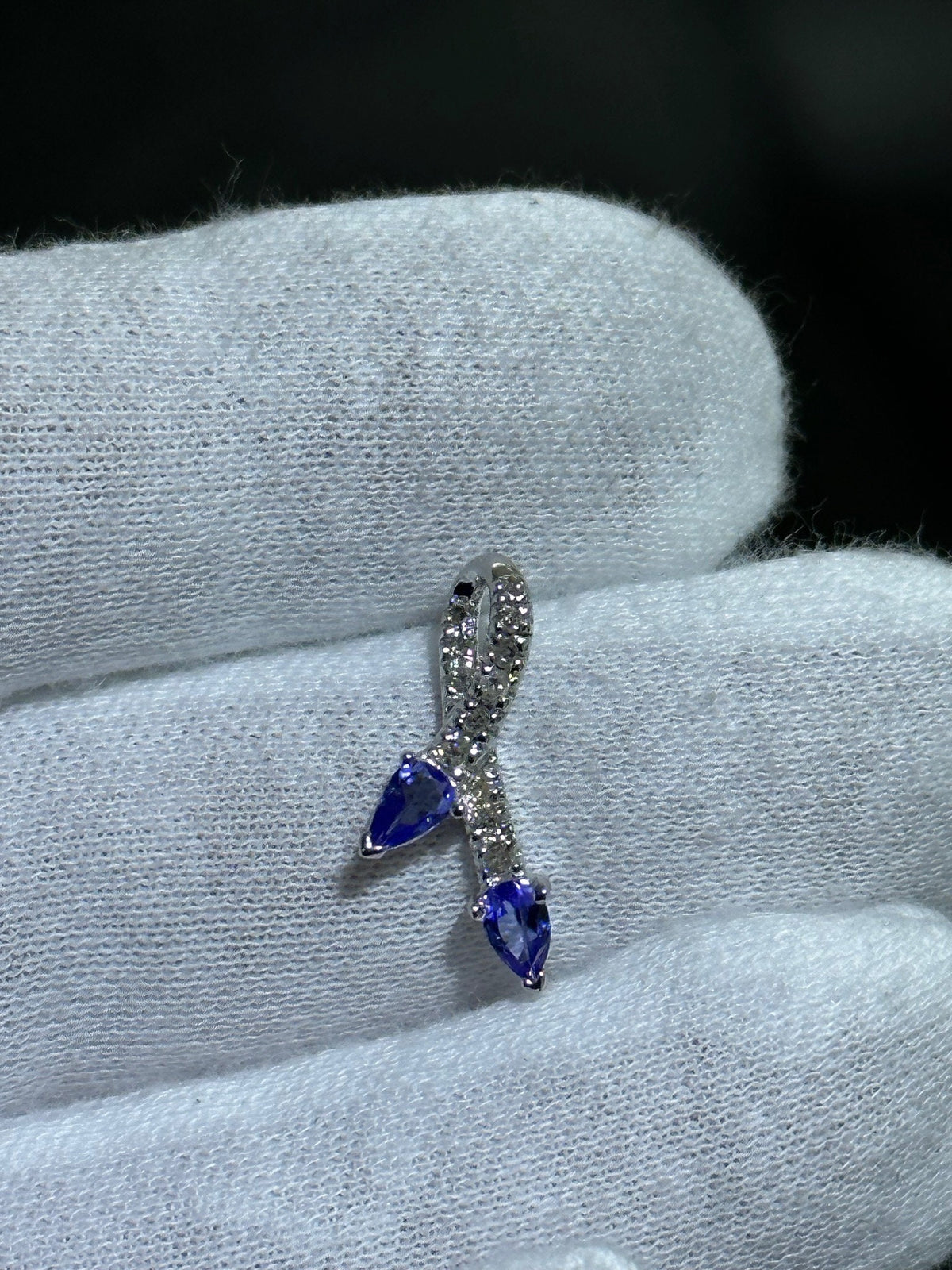 LIV 14k Solid White Gold & Natural Diamonds Tanzanite Bypass Design Petite Pendant