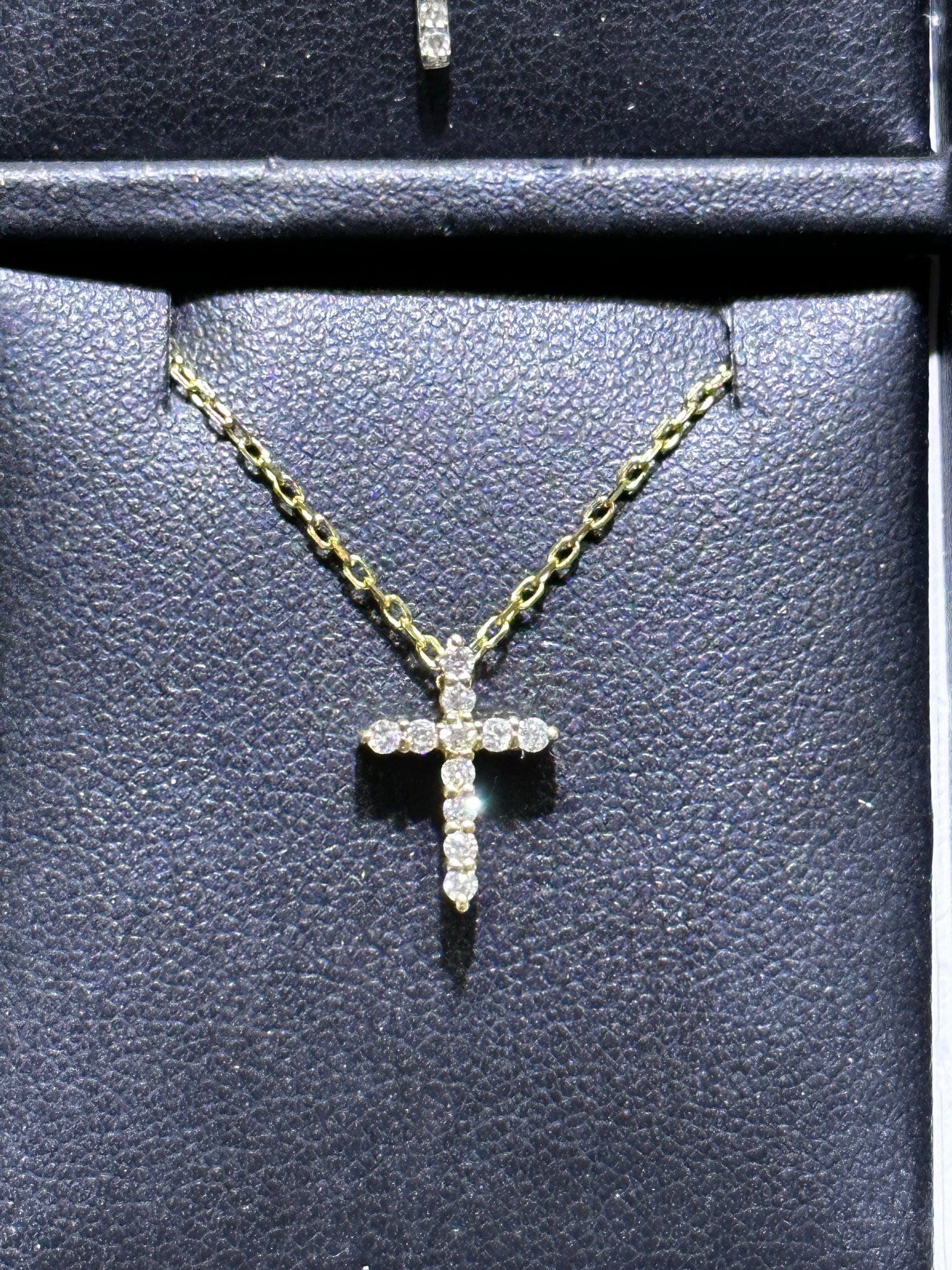 LIV 14k Yellow Gold Natural White Diamonds Simple Classic Cross Crucifix Pendant