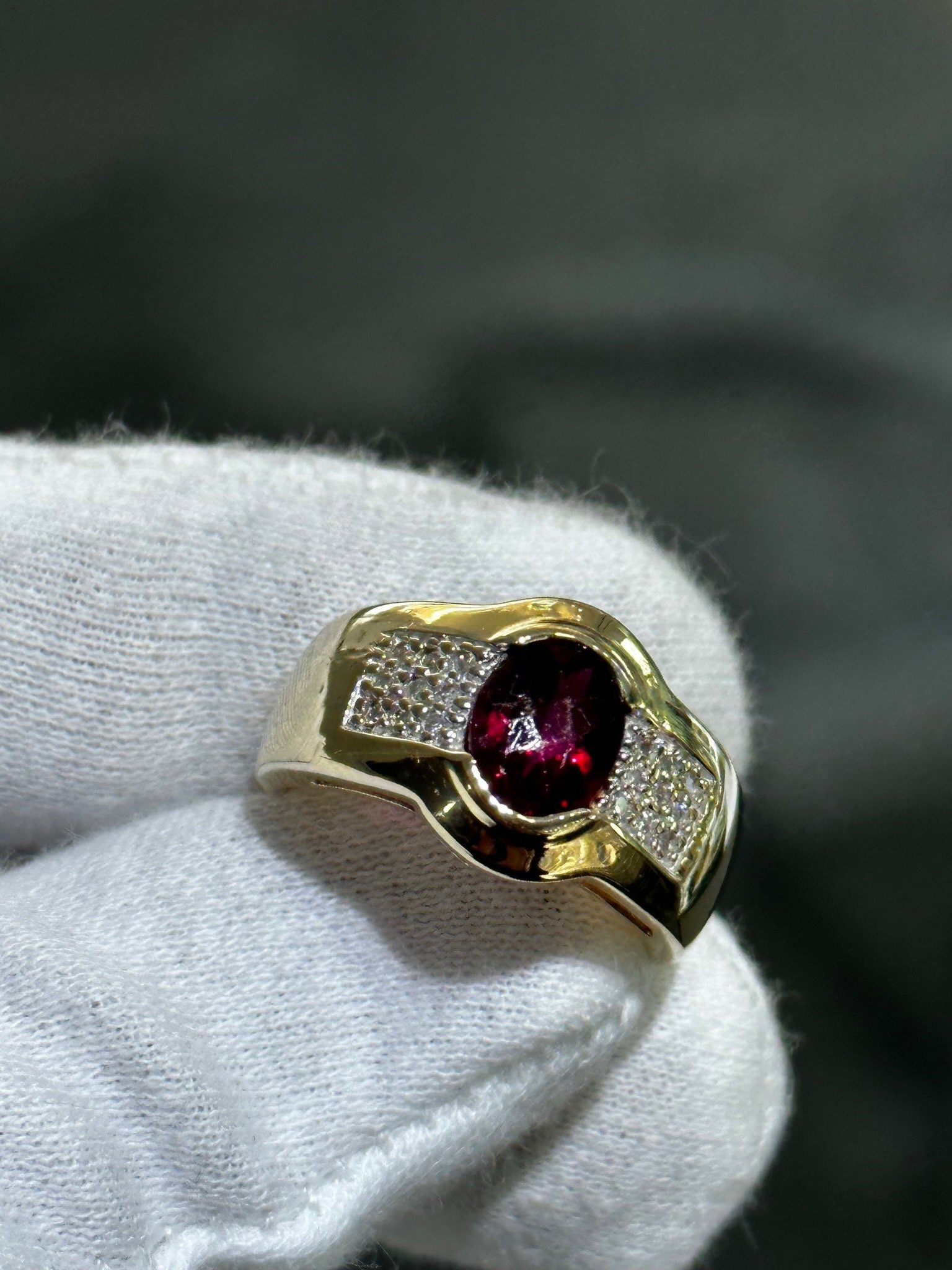 LIV 14k Yellow Gold & Natural Diamonds Vintage Halo Oval Red Ruby Design Men's Ring