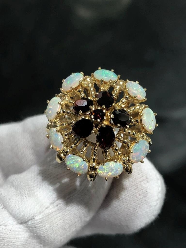 LIV 14k Yellow Gold White Opals & Red Garnet Cocktail Halo Vintage Band Ring Size 7