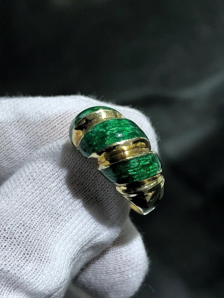 LIV 14k Yellow Gold Diamond Cut Green Enamel Vintage Cigar Design Band Halo Ring Sz 9