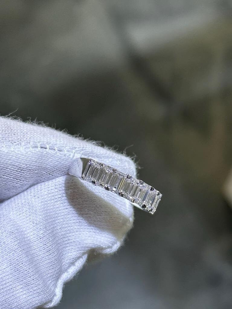 LIV 14k White Gold Lab Grown Emerald Cut Diamond Wedding Band Bridal Ring 2.24ct S7