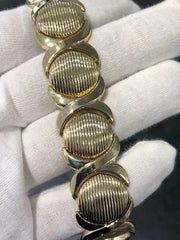 LIV 14k Yellow Gold Hand Made Hugs & Kiss Design Italian Bracelet 33.6 Gr 21mm W 7"L