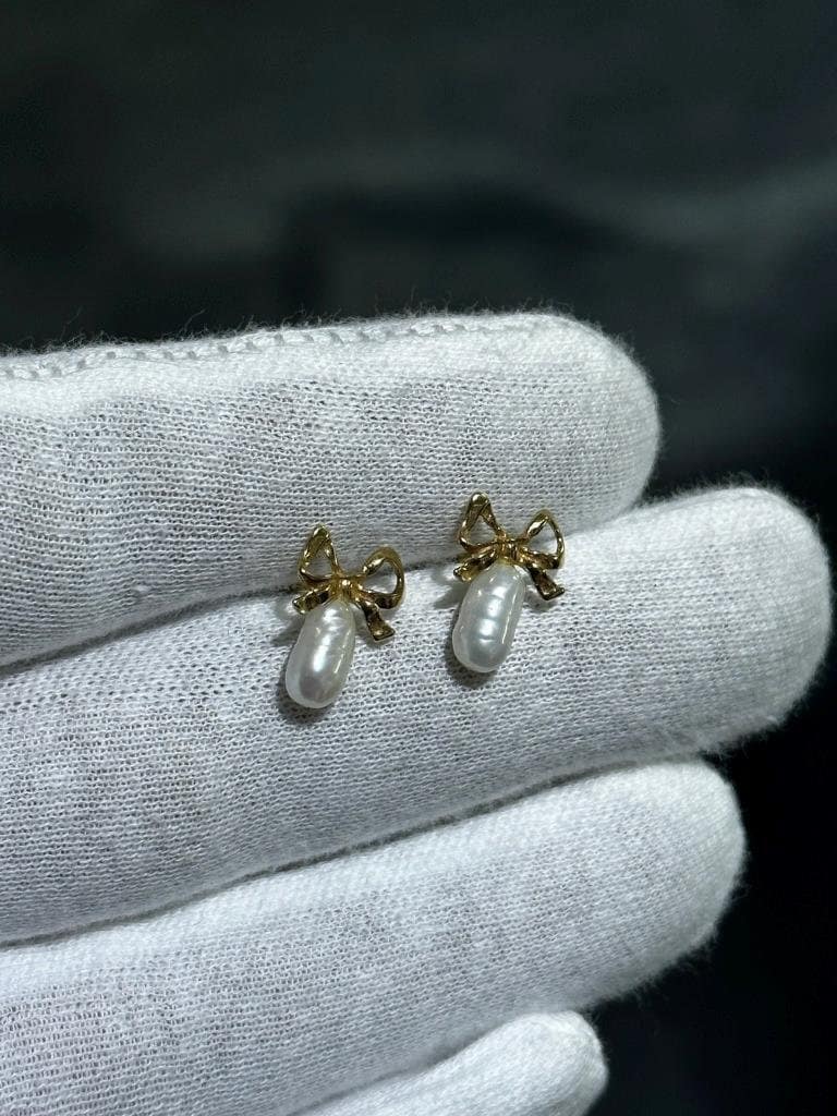 LIV 14k Yellow Gold Vintage Pearl Bow Design Hand Made Stud Earrings 1.2 Grams Gift